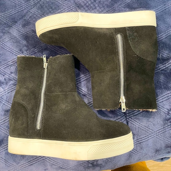 Steve Madden Shoes - NWOT Steve Madden Booties